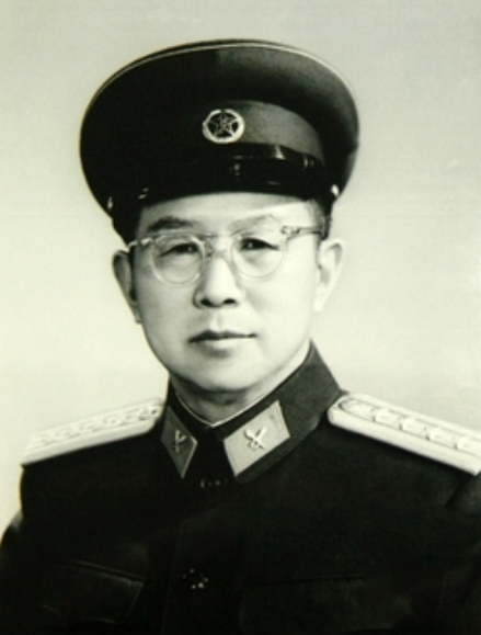 1962年，蔡金涛被授予大校军衔时的照片