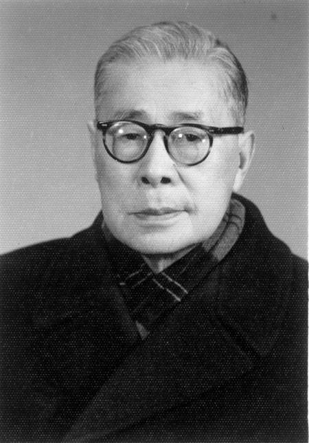 杨石先